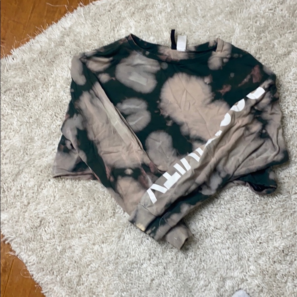 Divided crop top